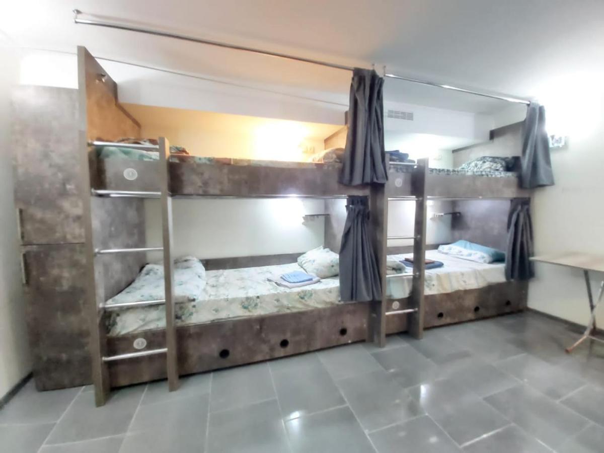 Hostel Voyage Batumi Esterno foto