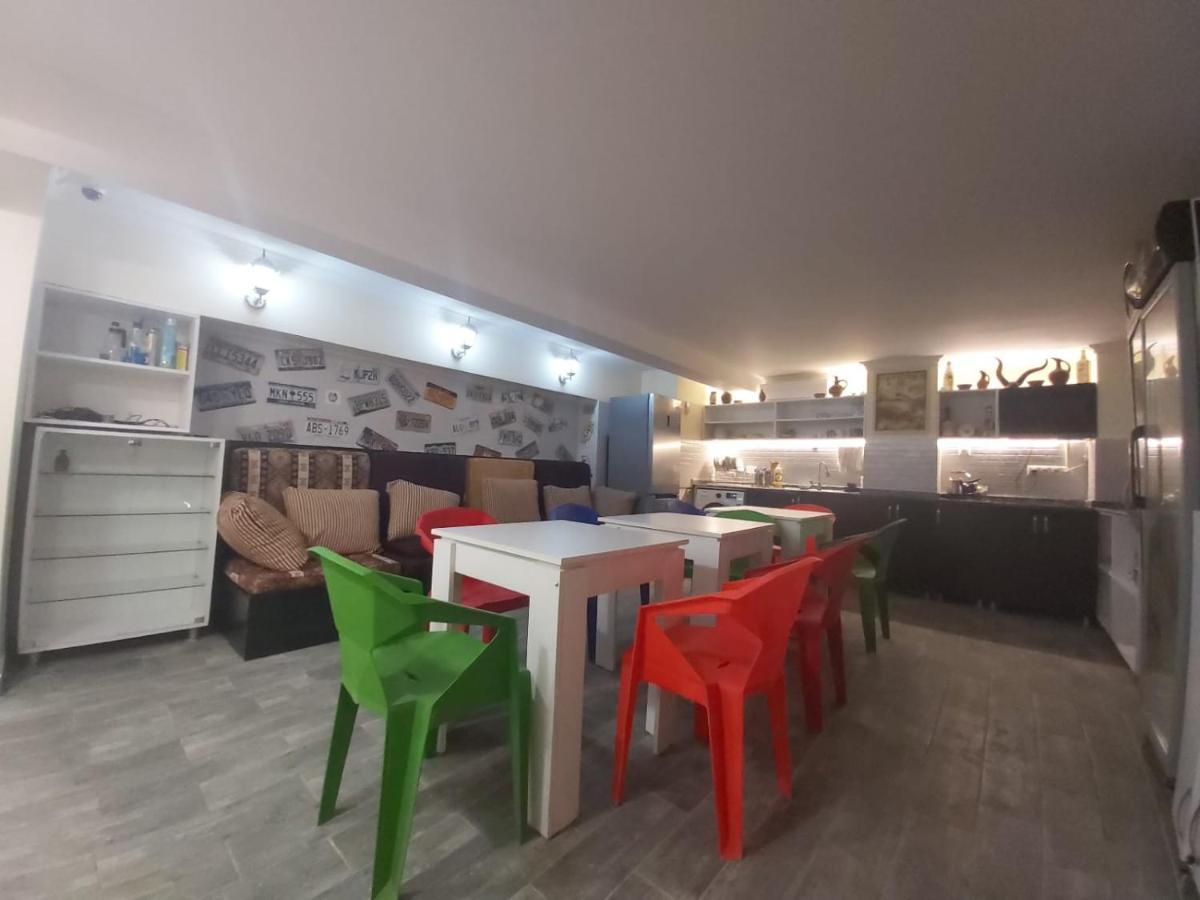 Hostel Voyage Batumi Esterno foto