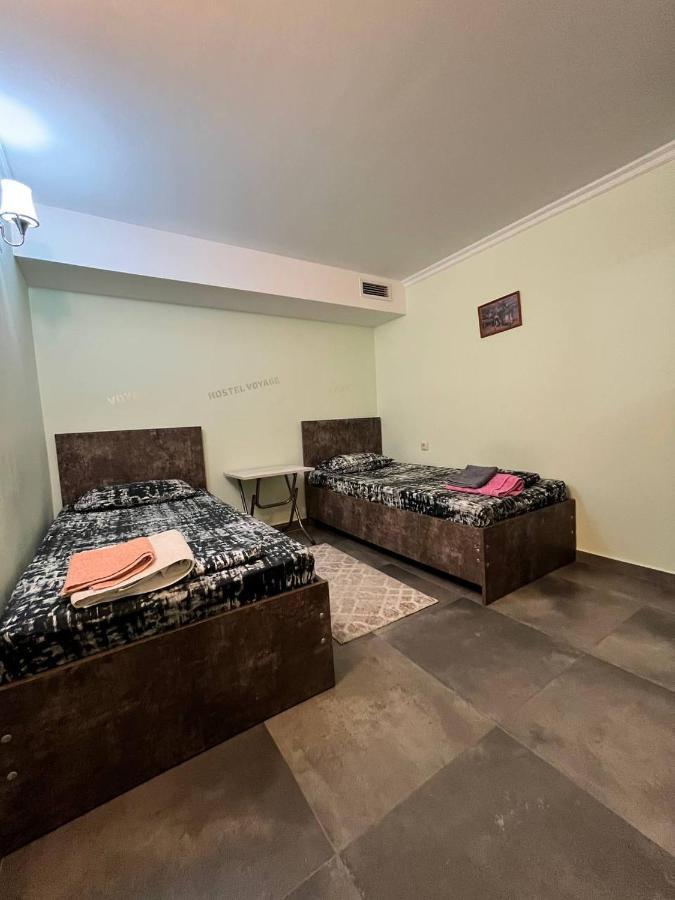Hostel Voyage Batumi Esterno foto